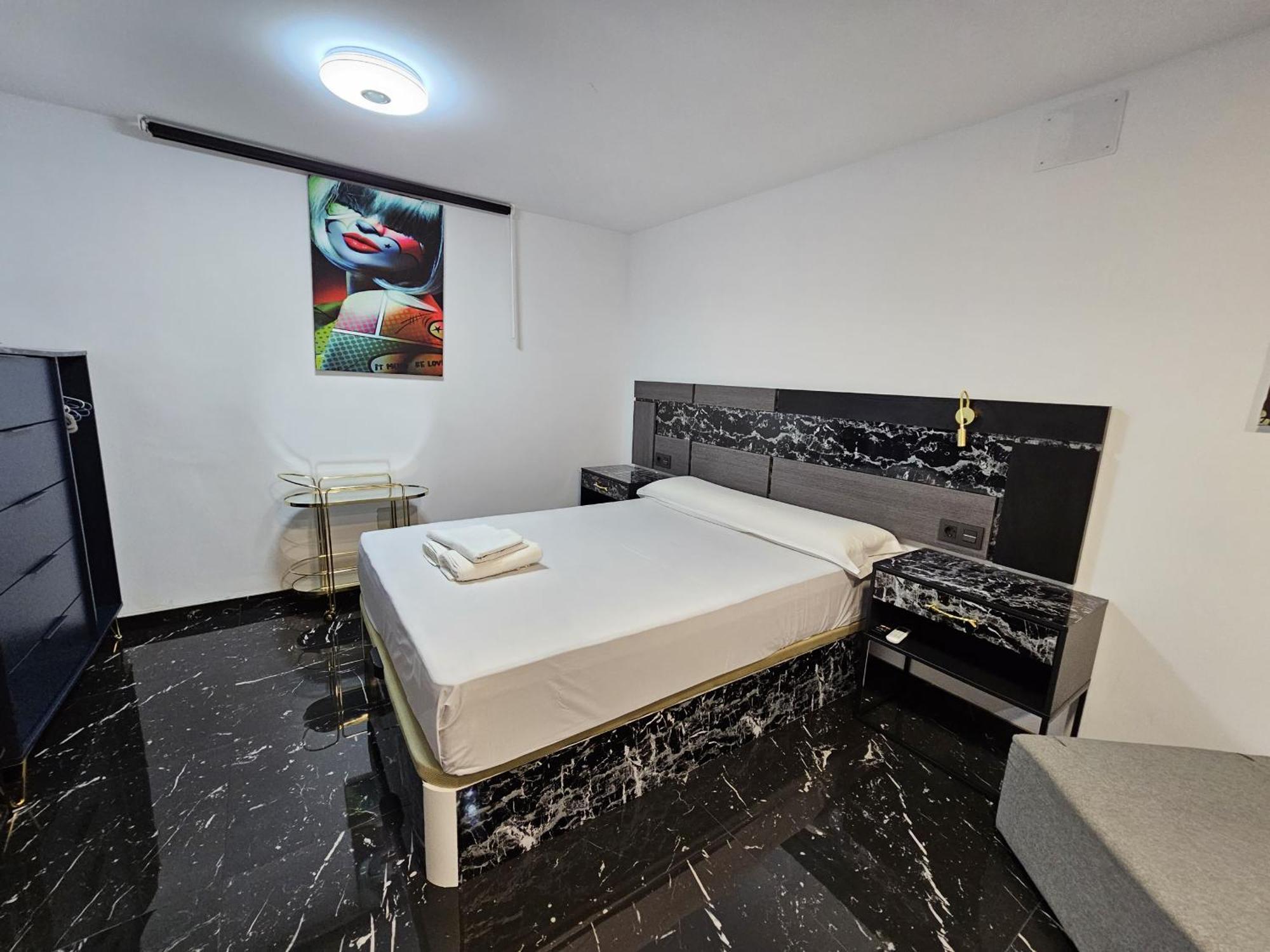 Apartamentos Benidorm Black المظهر الخارجي الصورة