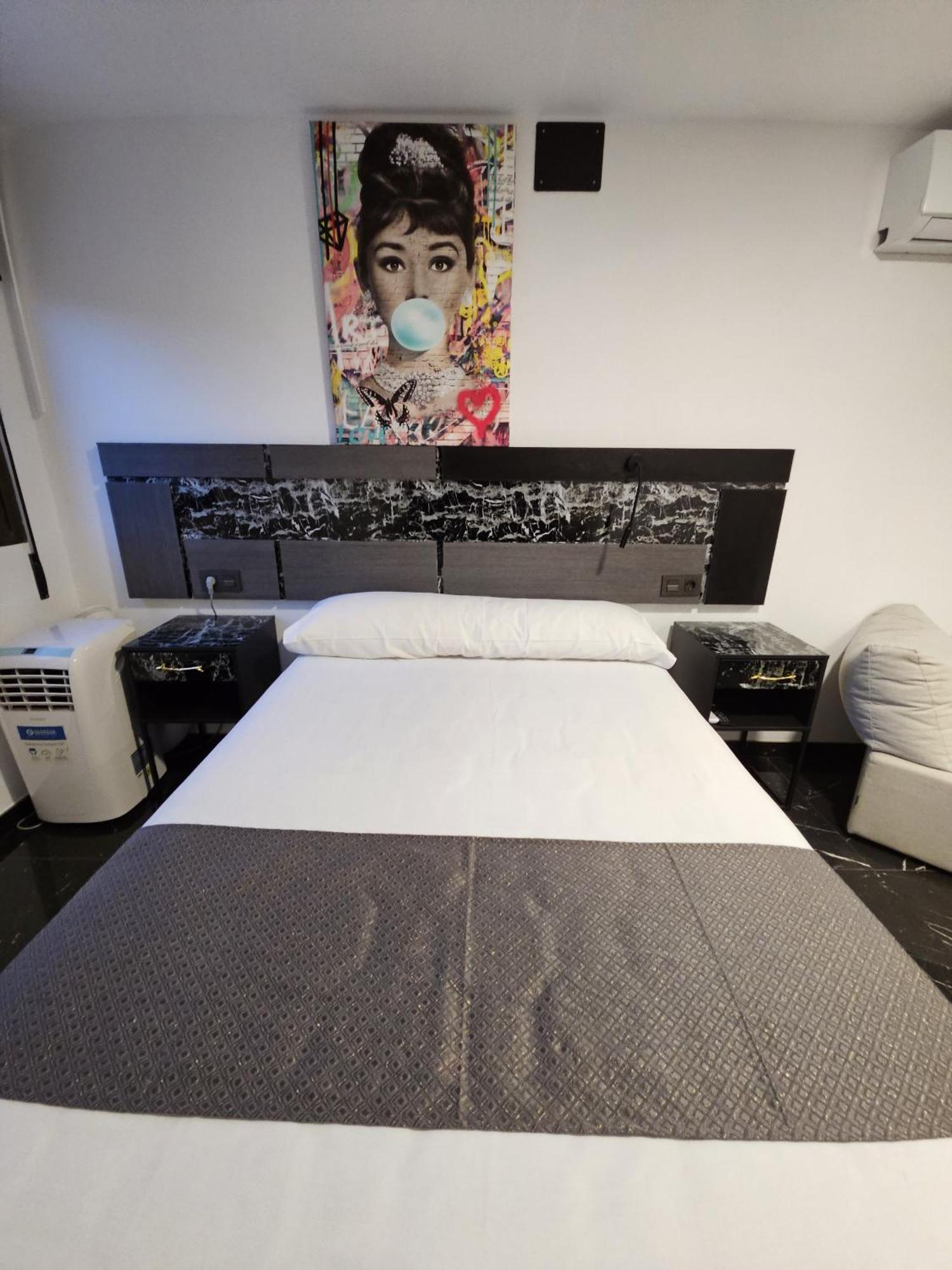Apartamentos Benidorm Black المظهر الخارجي الصورة