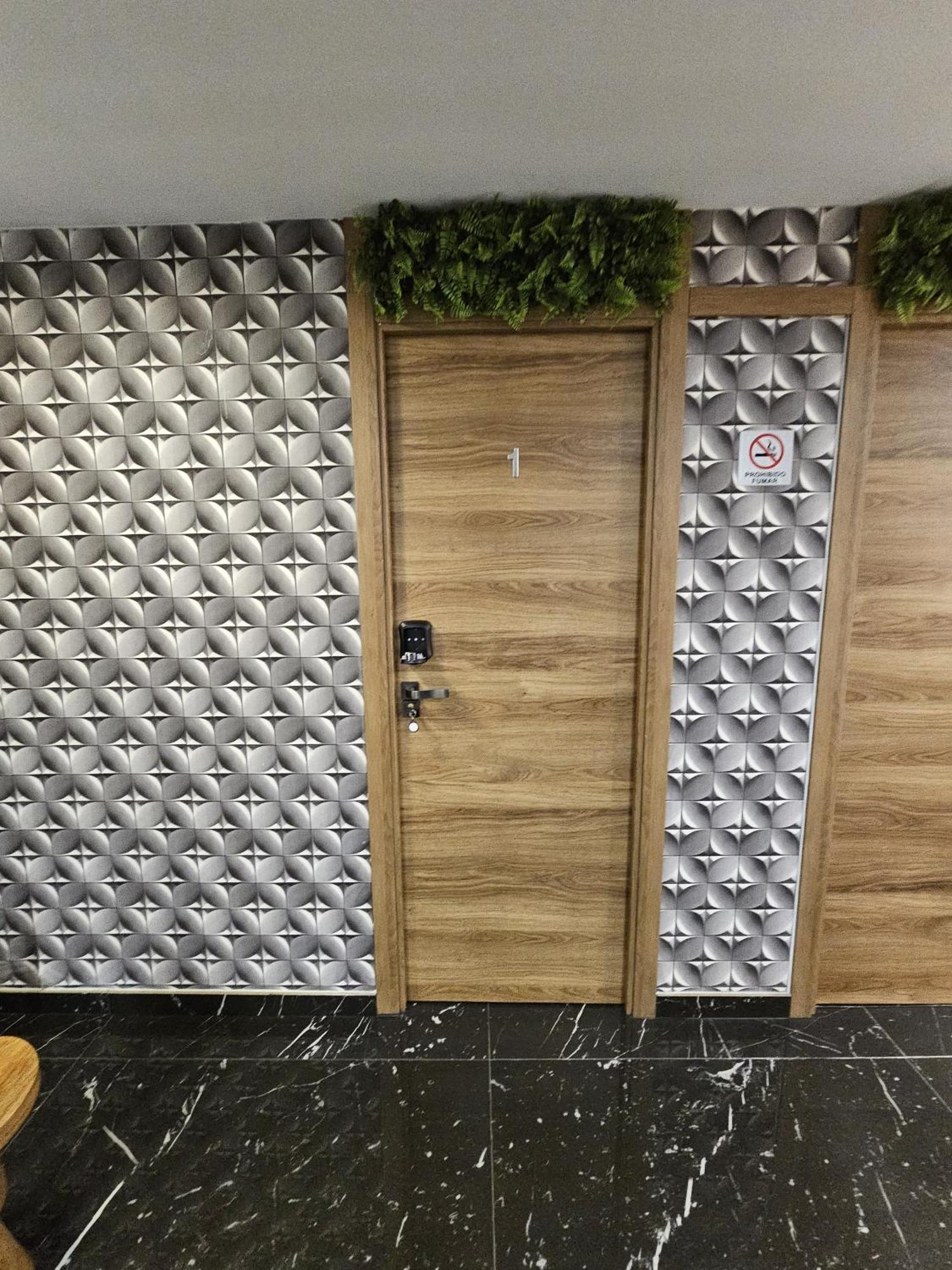 Apartamentos Benidorm Black المظهر الخارجي الصورة