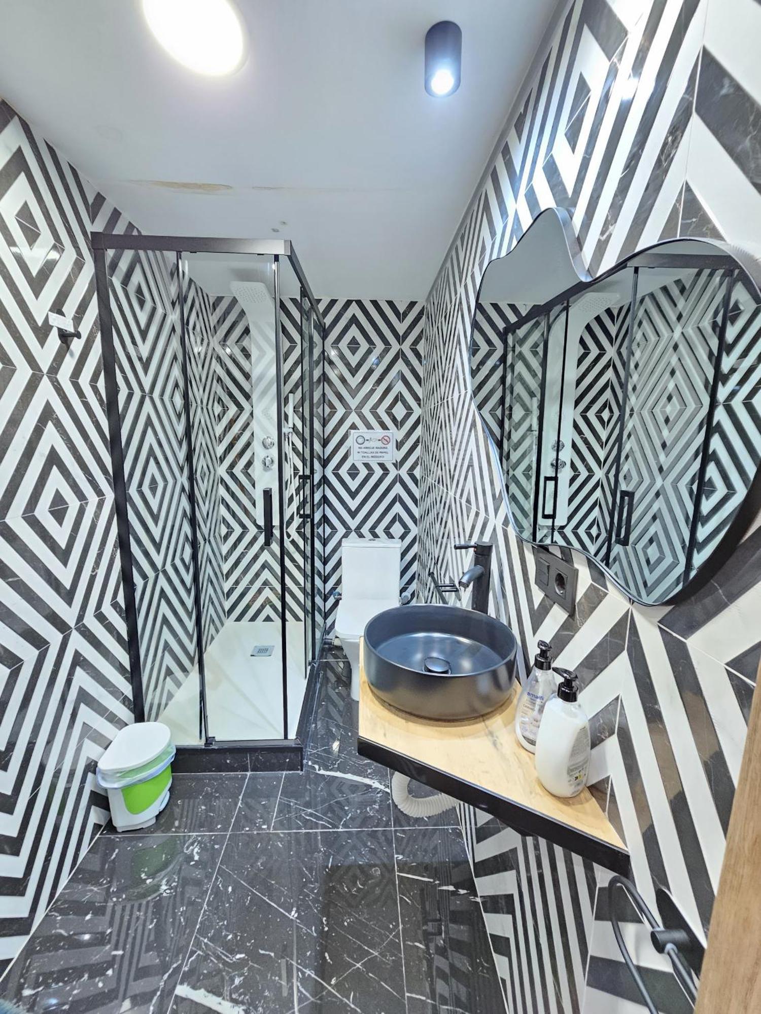 Apartamentos Benidorm Black المظهر الخارجي الصورة